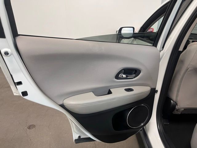 Used 2016 Honda HR-V EX image 19