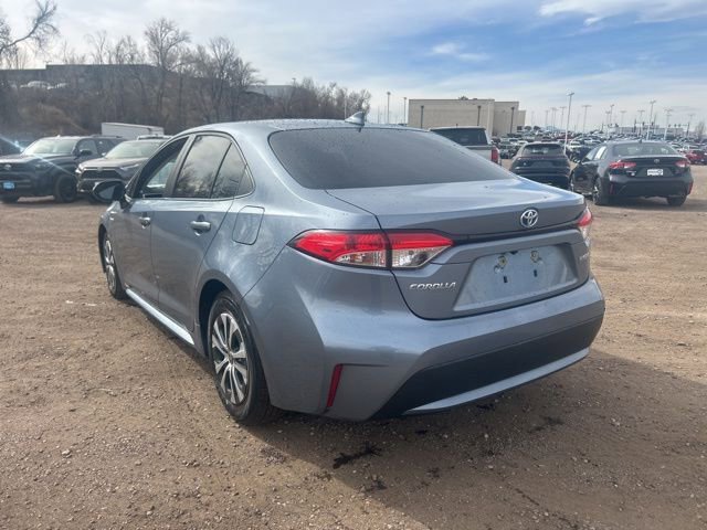 Used 2021 Toyota Corolla LE image 3