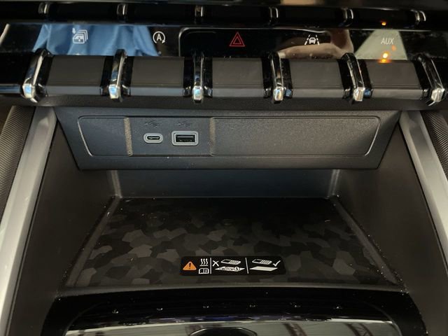 Used 2023 Chevrolet Colorado Z71 w/ Z71 Convenience Package 2 image 32