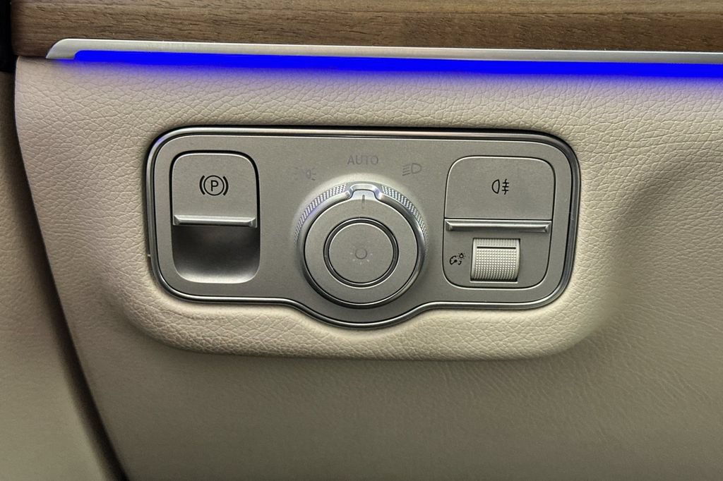Certified 2024 Mercedes-Benz GLE 450 4MATIC image 33