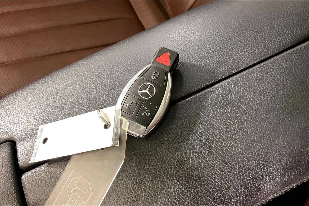 Used 2015 Mercedes-Benz E 400 Sedan image 12