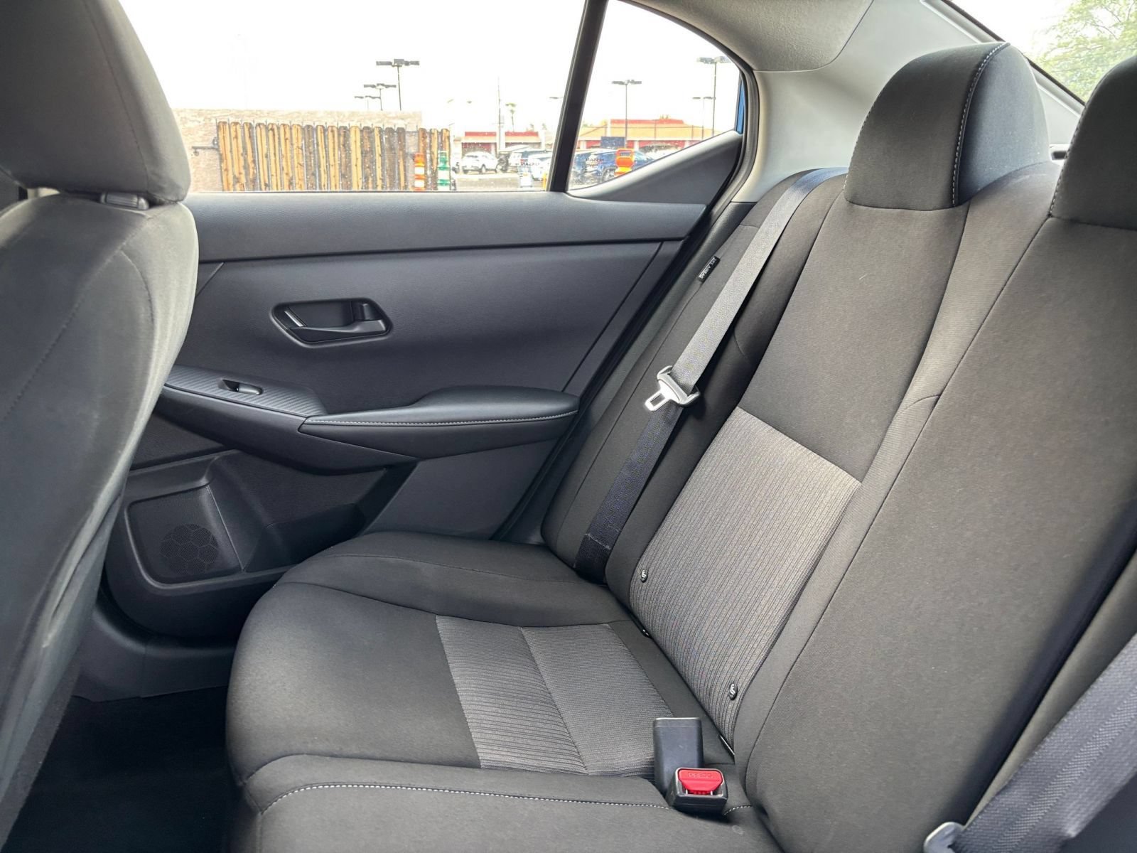 Used 2025 Nissan Sentra SV FWD image 32