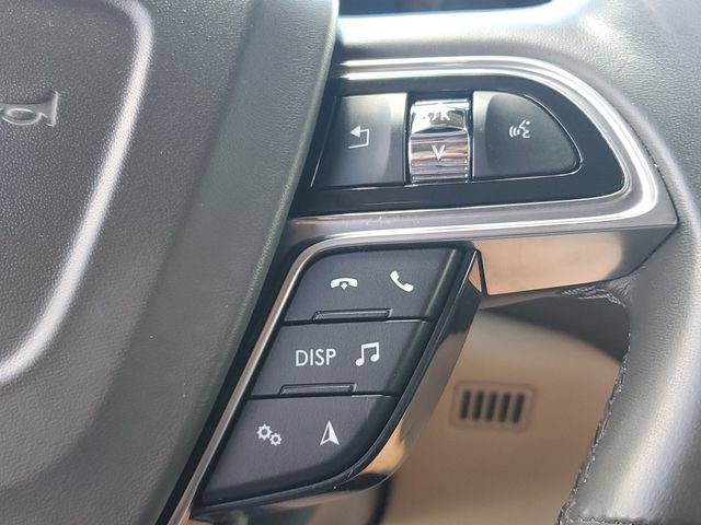 Used 2019 Lincoln Nautilus Select AWD/4WD image 13