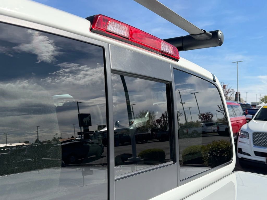 Used 2021 Nissan Frontier SV w/ Midnight Edition Floor Mats image 41