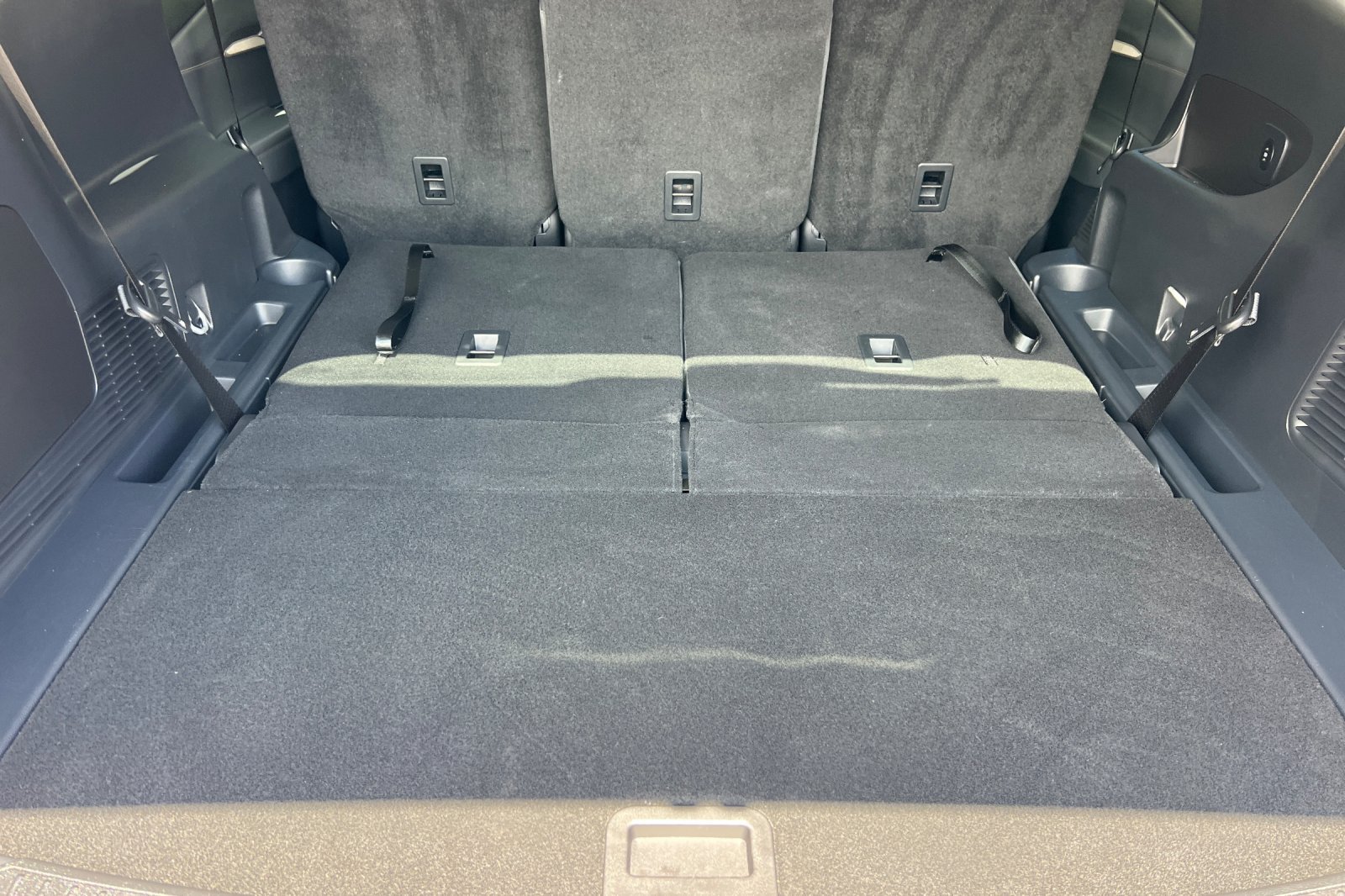 Used 2026 Ford Explorer Active RWD image 16