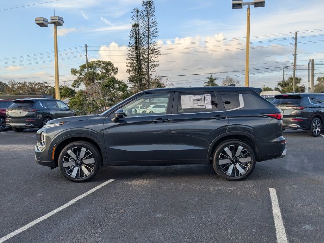 New 2026 Mitsubishi Outlander SE FWD image 9