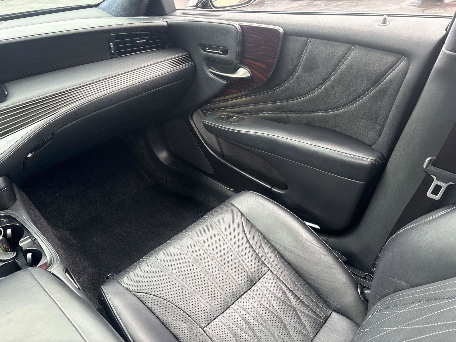 Used 2021 Lexus LS 500 AWD w/ Interior Upgrade Package image 15