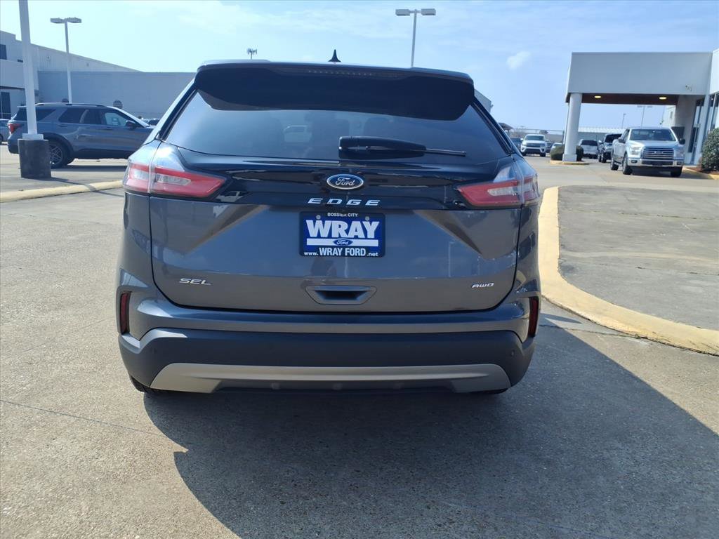 Used 2024 Ford Edge SEL image 3