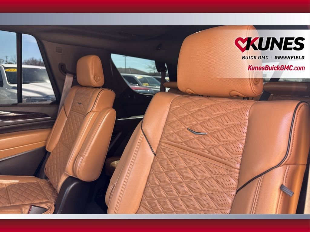 Used 2021 Cadillac Escalade Sport w/ Driver Assist Tech Package image 34