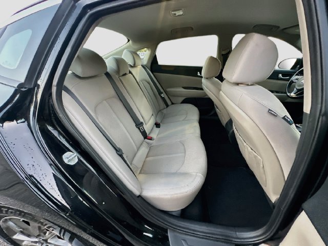 Used 2017 Kia Optima LX FWD image 25