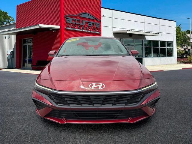 Used 2024 Hyundai Elantra SEL FWD image 8