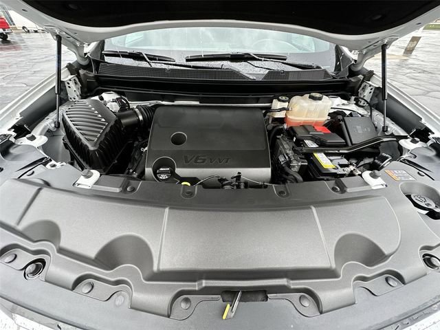 Used 2023 Chevrolet Traverse LT w/ LPO, Floor Liner Package image 28