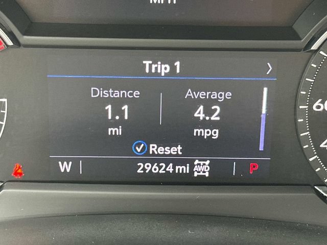 Certified 2023 Cadillac XT4 Premium Luxury AWD/4WD image 21