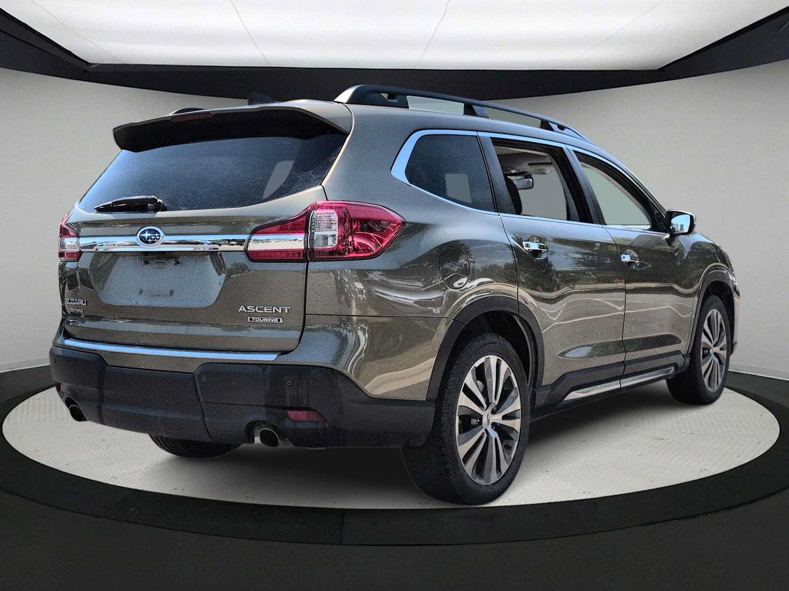 Certified 2022 Subaru Ascent Touring AWD/4WD image 8