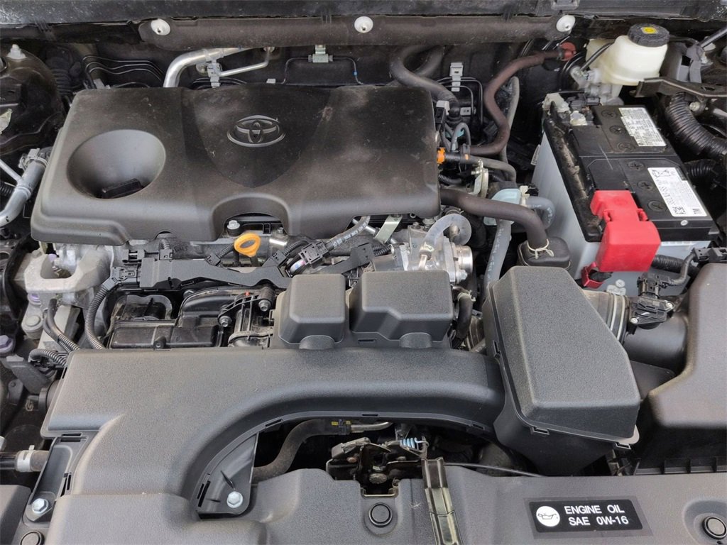 Used 2024 Toyota RAV4 LE image 27
