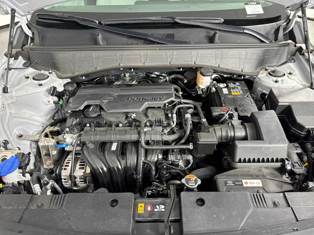 Certified 2025 Hyundai Kona SEL image 21