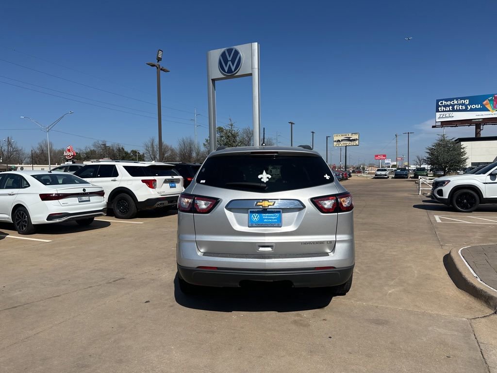 Used 2015 Chevrolet Traverse LS image 6