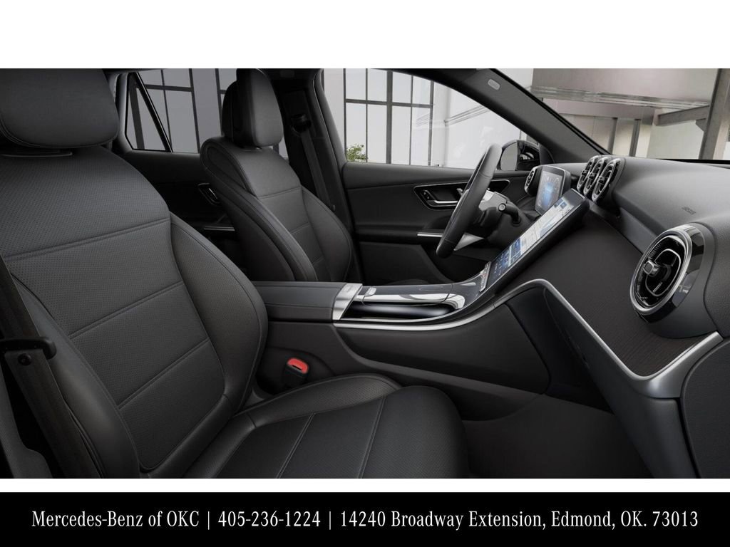 Used 2026 Mercedes-Benz GLC 300 4MATIC image 4