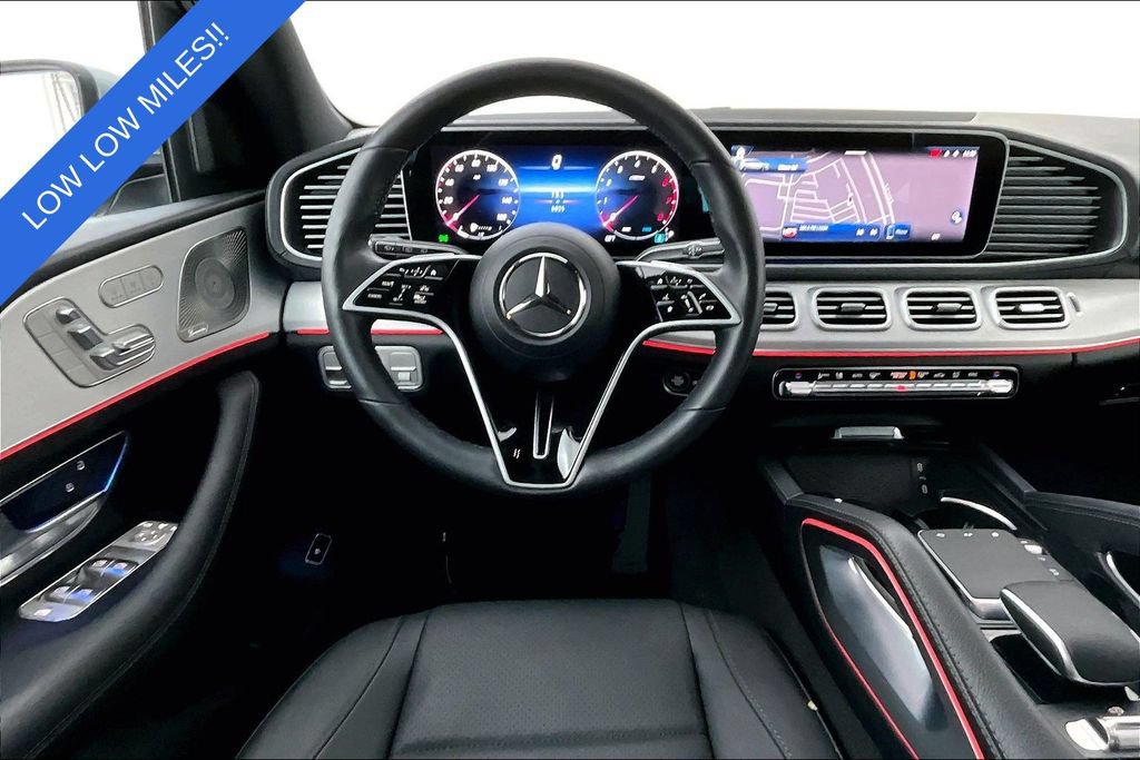 Used 2025 Mercedes-Benz GLS 450 4MATIC image 6