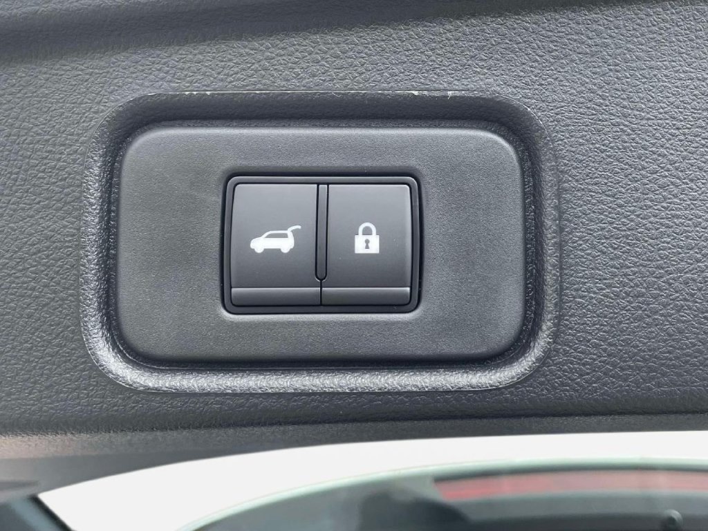 New 2026 Nissan Pathfinder SL FWD image 11
