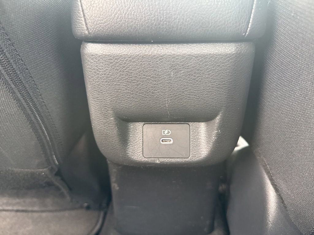Used 2024 Nissan Versa SV FWD image 27