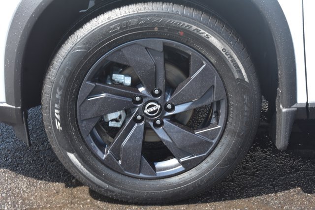 New 2026 Nissan Rogue SV w/ Cold Weather Package FWD image 9