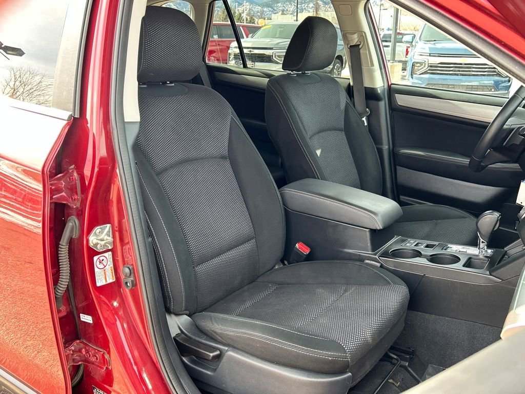 Used 2017 Subaru Outback 2.5i Premium image 20