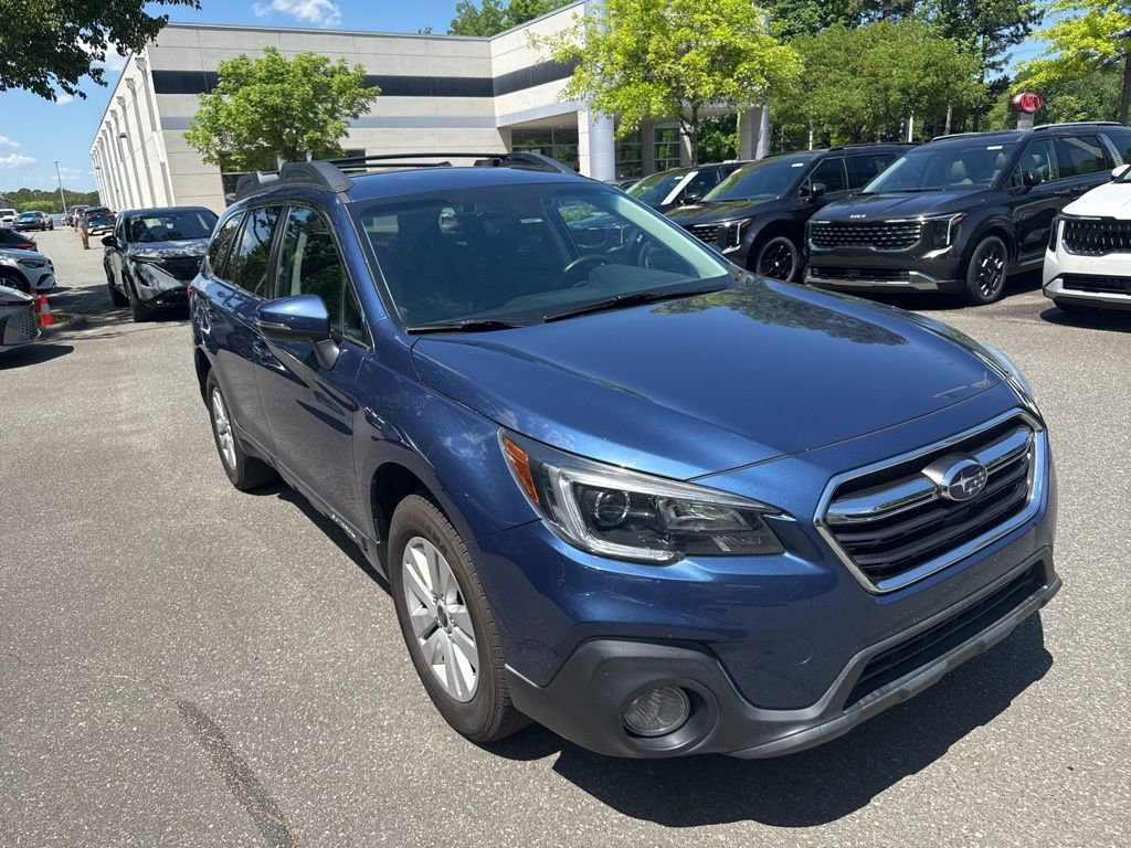 Used 2019 Subaru Outback 2.5i Premium image 3