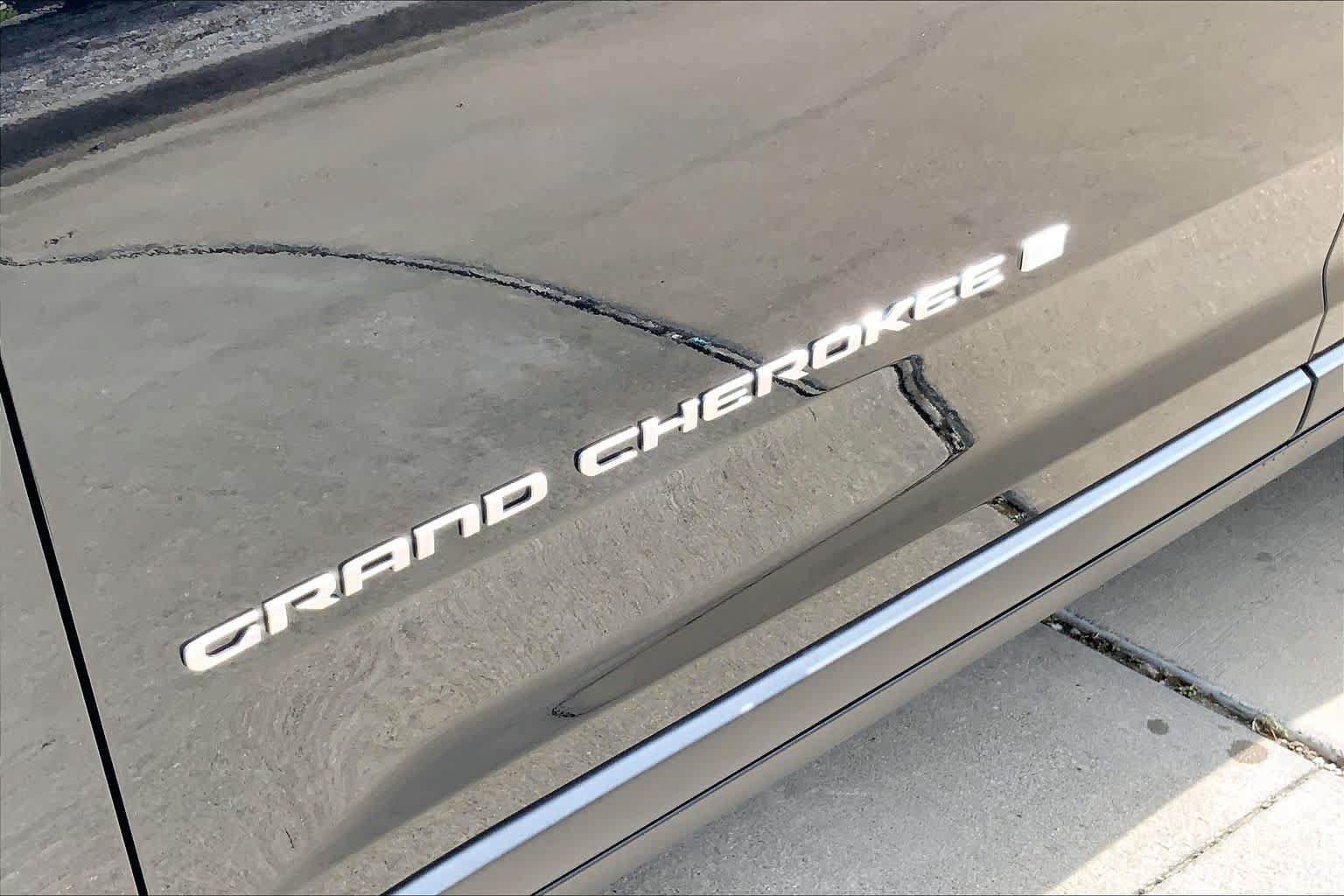 New 2026 Jeep Grand Cherokee L Limited AWD/4WD image 15