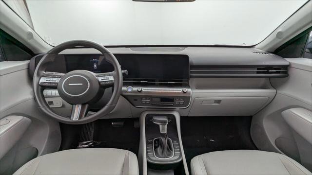 Used 2024 Hyundai Kona SEL image 23