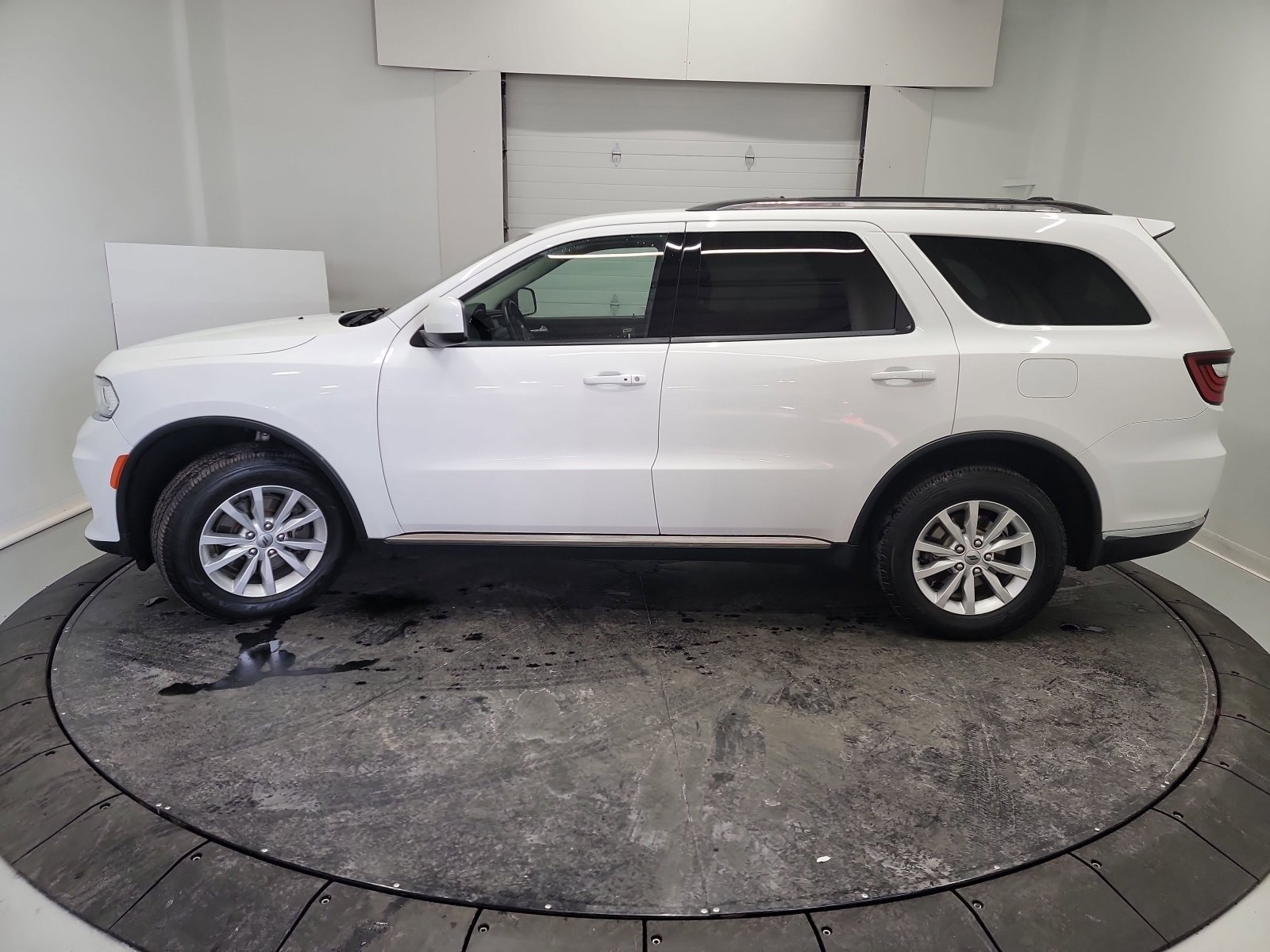 Used 2021 Dodge Durango SXT image 4