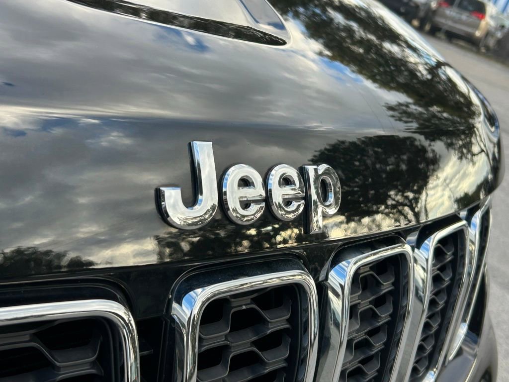 Certified 2022 Jeep Grand Cherokee Laredo E image 27