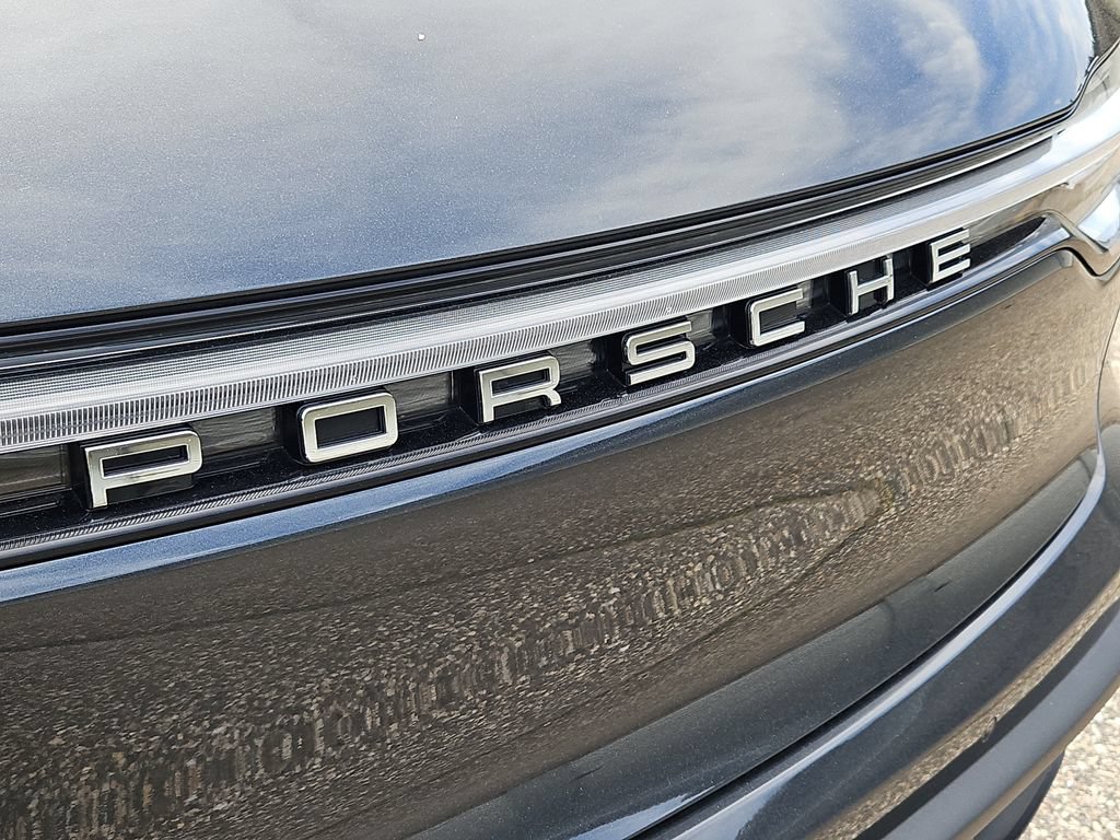 Certified 2026 Porsche Macan AWD/4WD image 12