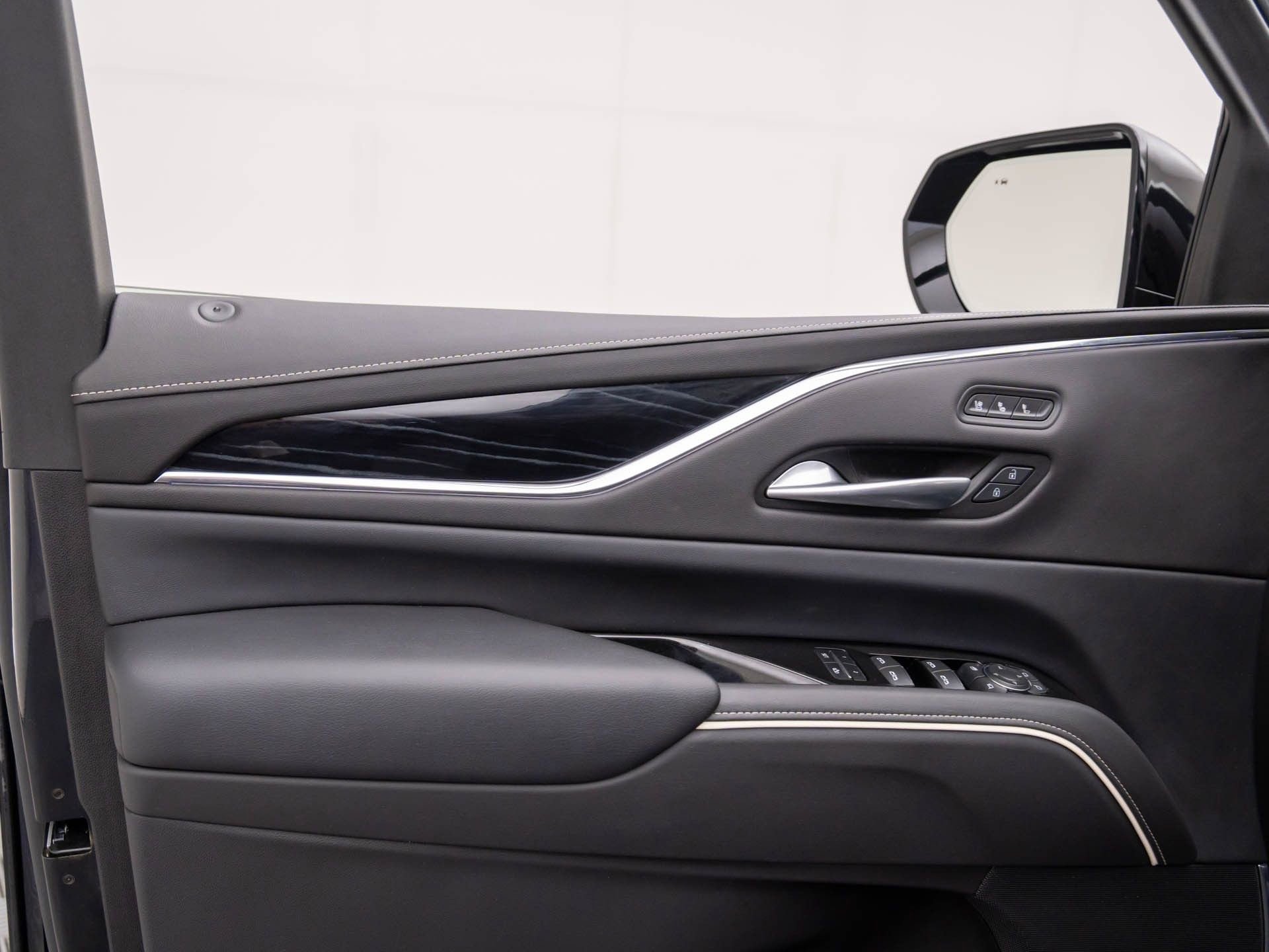 Used 2024 Cadillac Escalade Sport w/ LPO, ONYX Package image 15