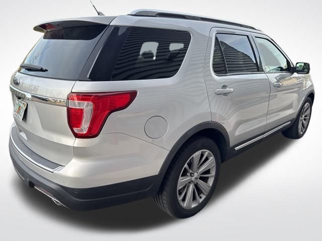 Certified 2018 Ford Explorer Limited image 4