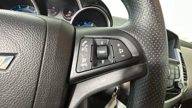 Used 2014 Chevrolet Cruze LS FWD image 16