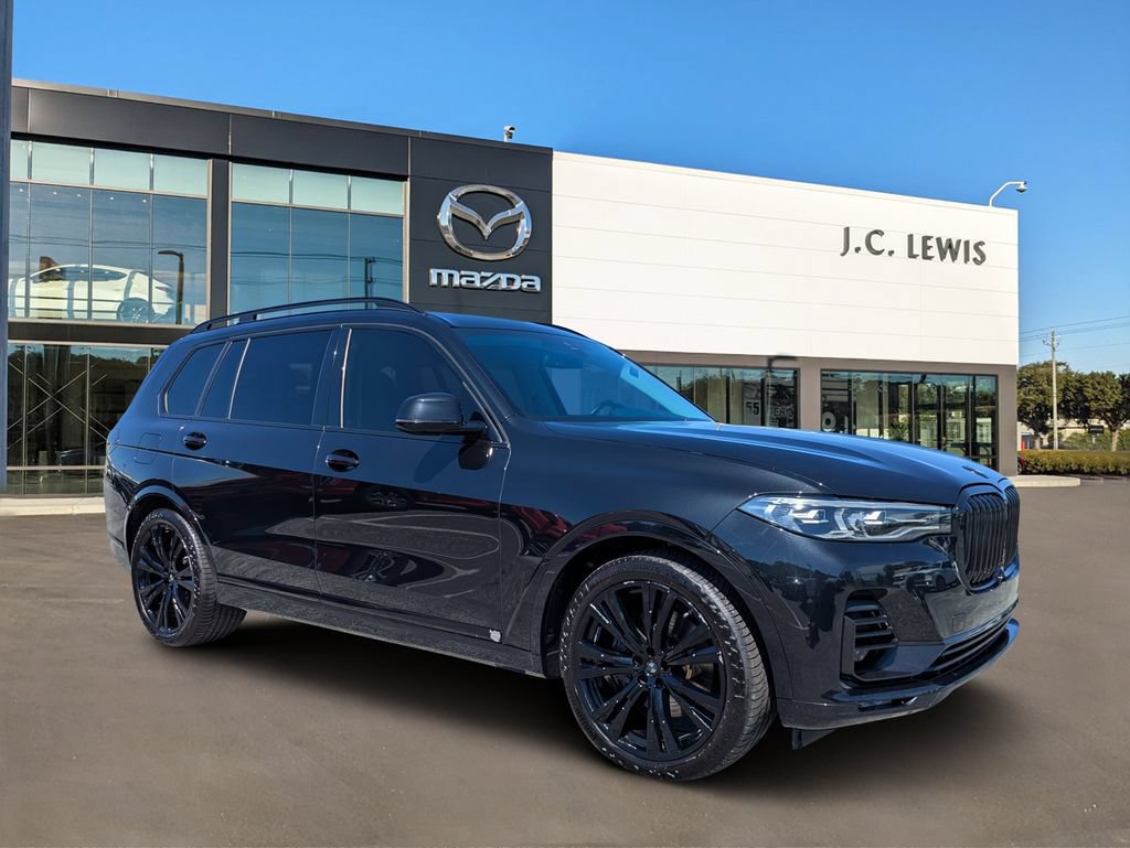 Used 2021 BMW X7 xDrive40i w/ Premium Package 2