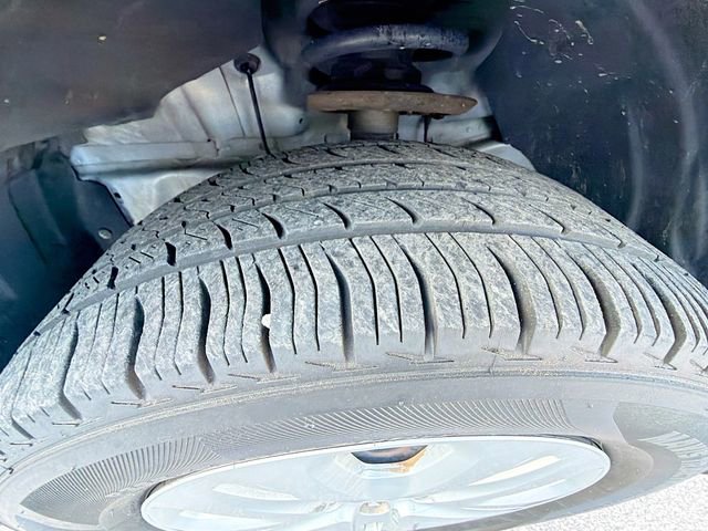 Used 2018 Dodge Journey SE image 39