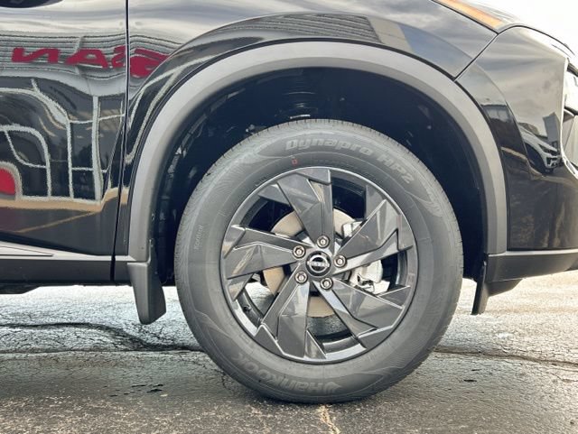 New 2026 Nissan Rogue SV AWD/4WD image 11