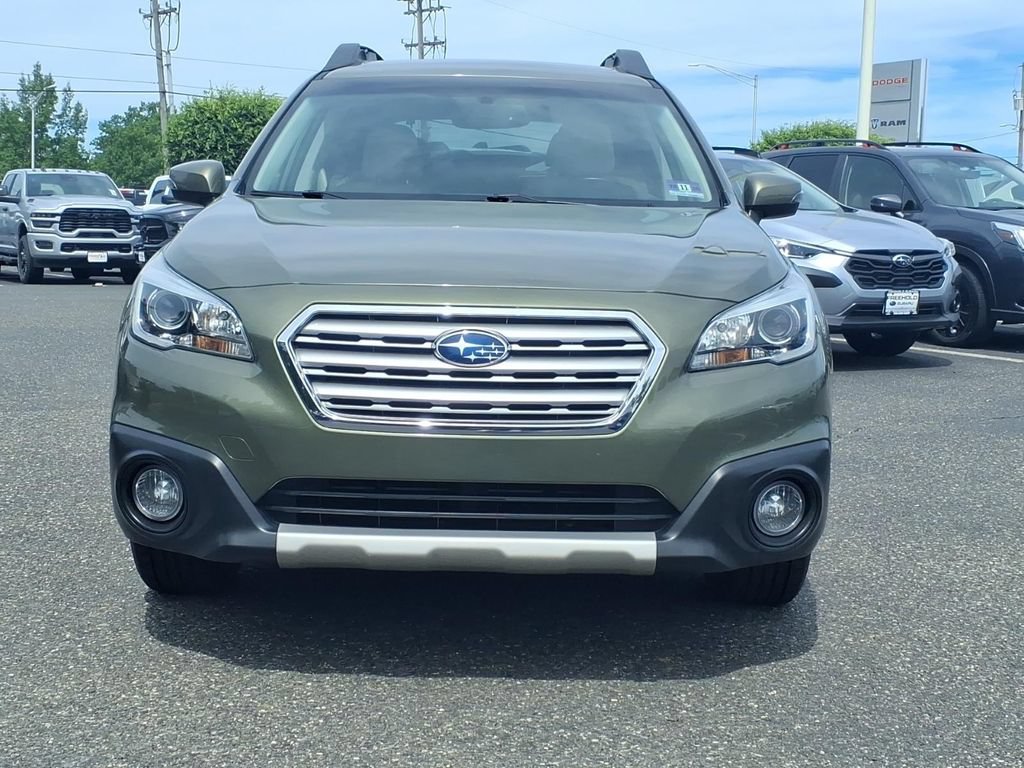 Used 2017 Subaru Outback 2.5i Limited AWD/4WD image 2