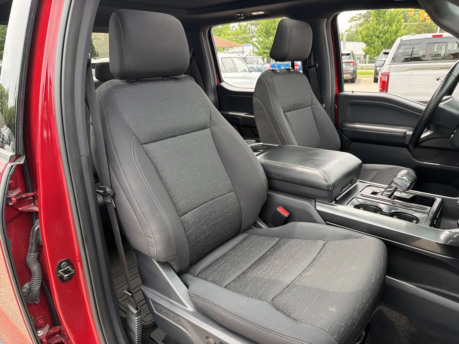 Used 2022 Ford F150 XLT w/ Equipment Group 302A High AWD/4WD image 31