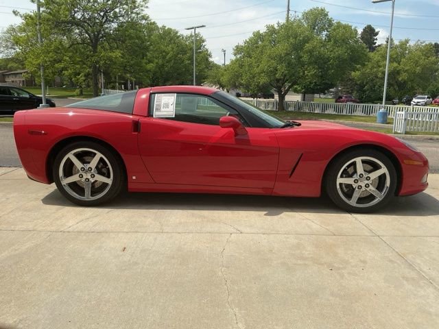 Used 2006 Chevrolet Corvette Coupe w/ Preferred Equipment Group RWD image 13