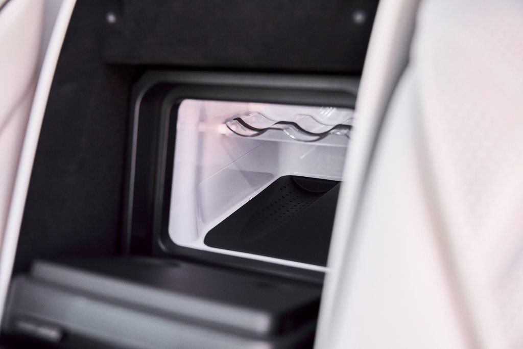 Used 2025 Mercedes-Benz Maybach EQS 680 4MATIC image 58