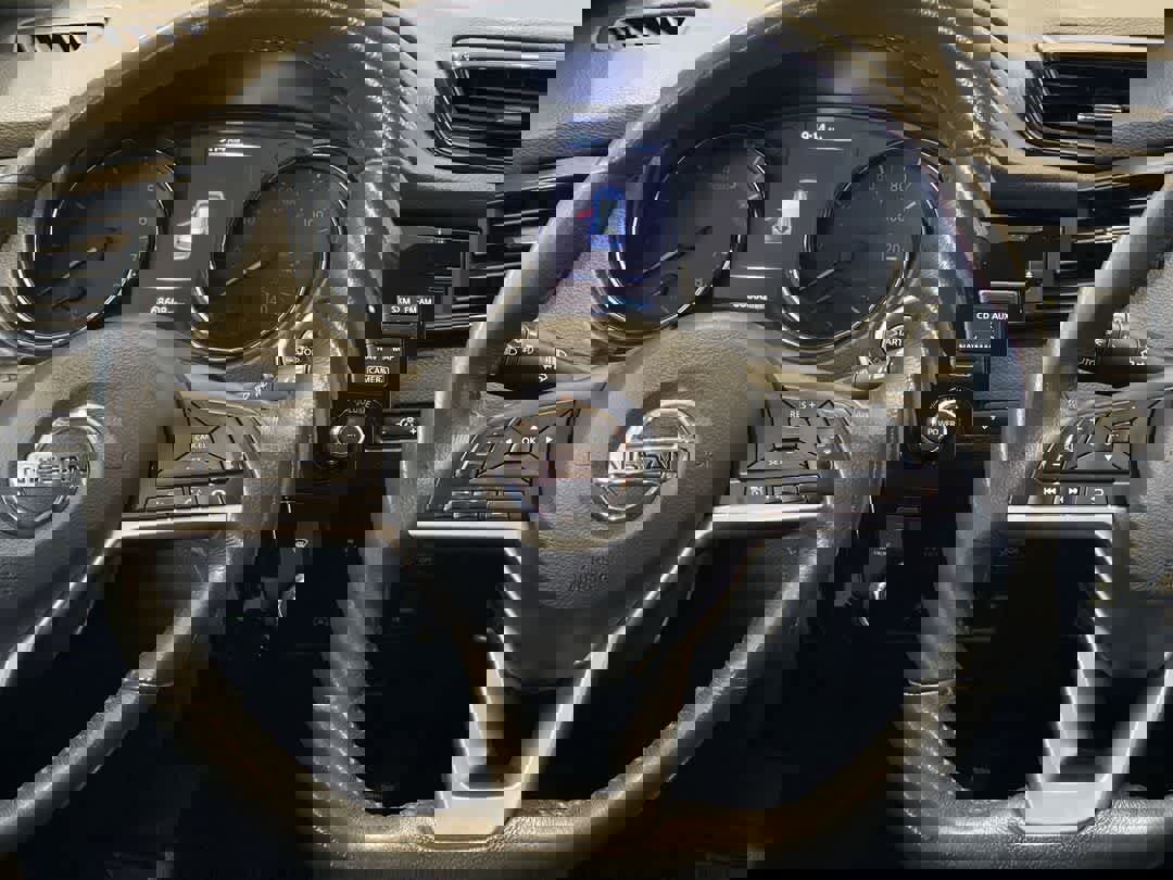 Used 2017 Nissan Rogue SL w/ SL Premium Package image 17