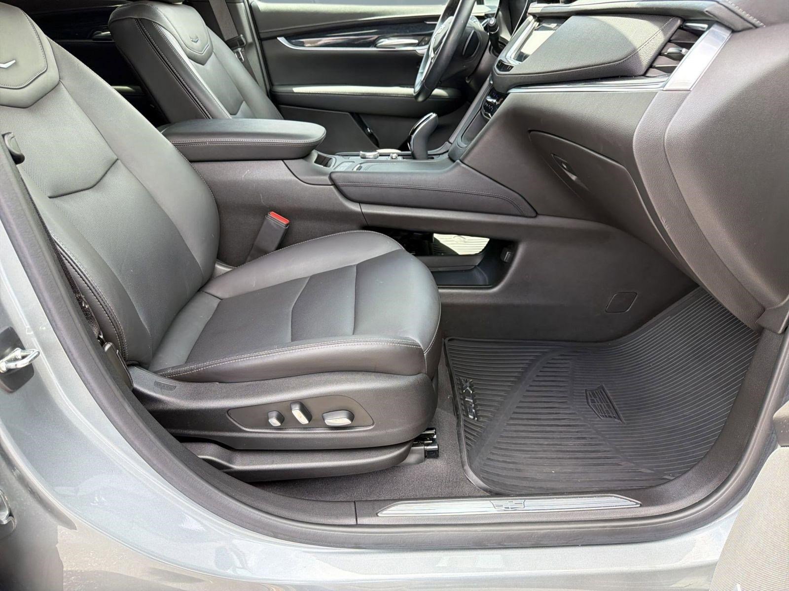 Certified 2023 Cadillac XT5 Premium Luxury AWD/4WD image 30