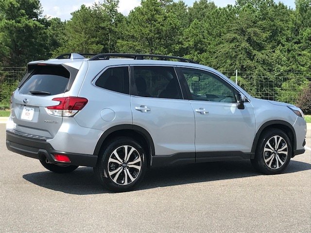 Certified 2023 Subaru Forester Limited AWD/4WD image 4