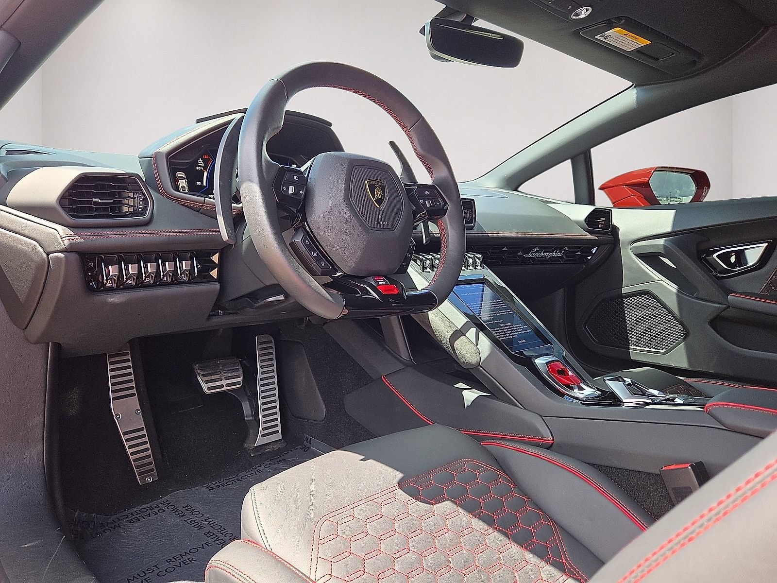 Used 2023 Lamborghini Huracan EVO AWD/4WD image 24