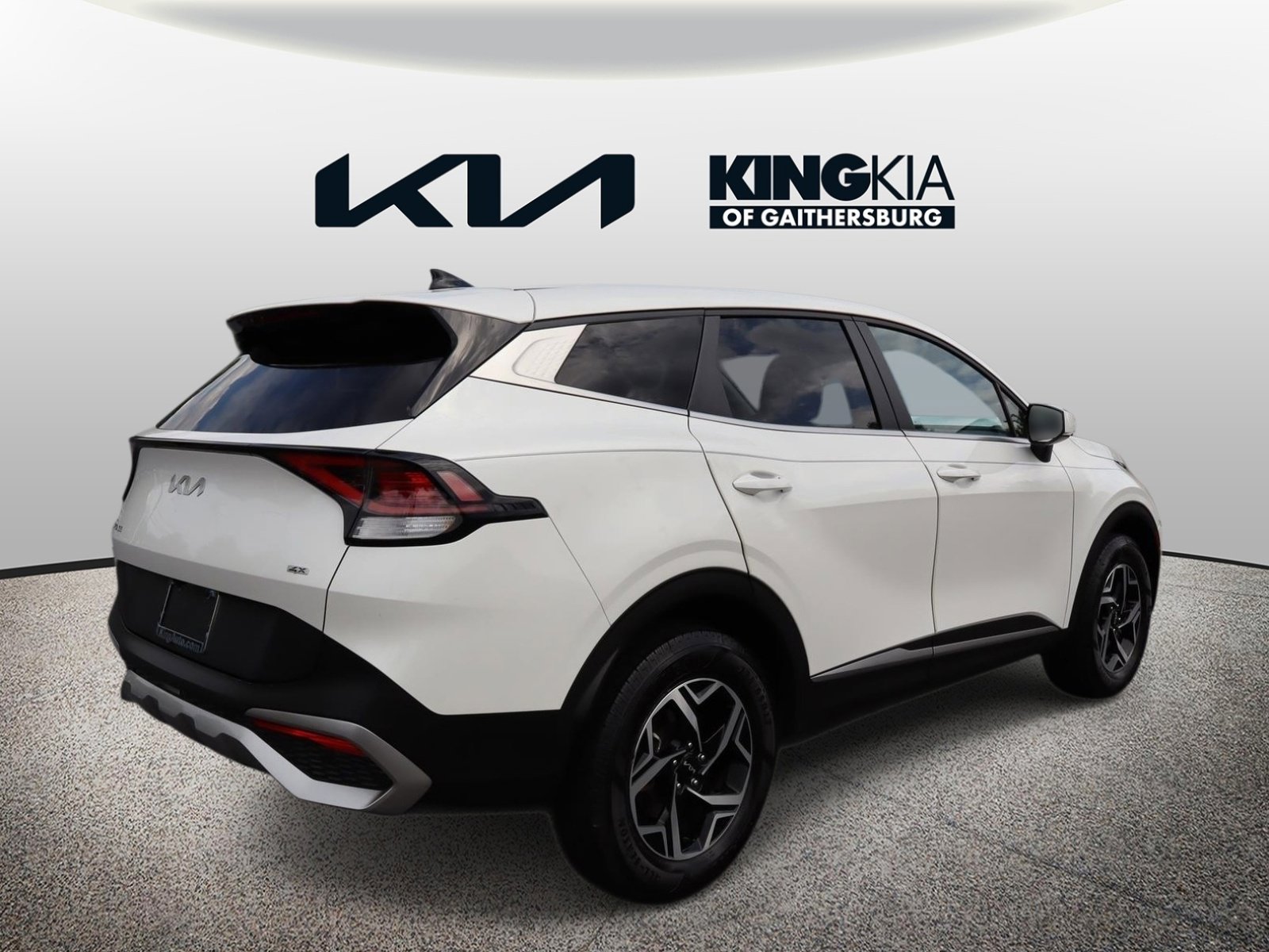 Used 2023 Kia Sportage LX AWD/4WD image 3