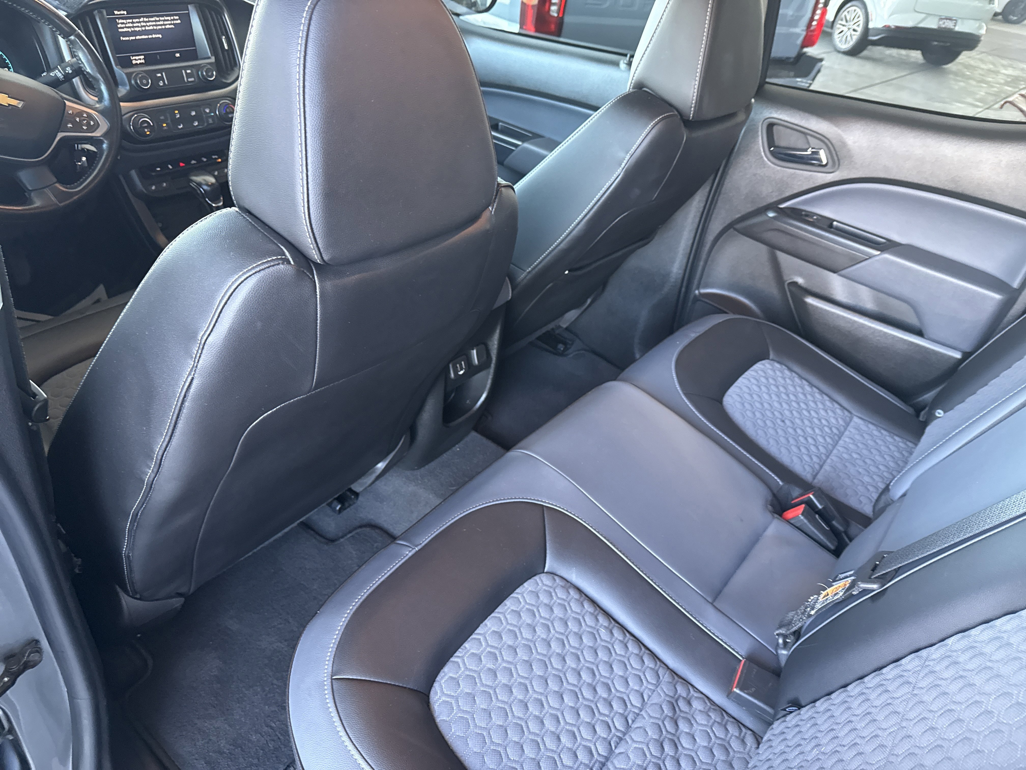 Used 2022 Chevrolet Colorado Z71 image 12