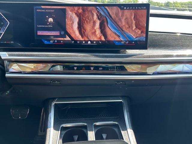 Used 2026 BMW 740i xDrive AWD/4WD image 19